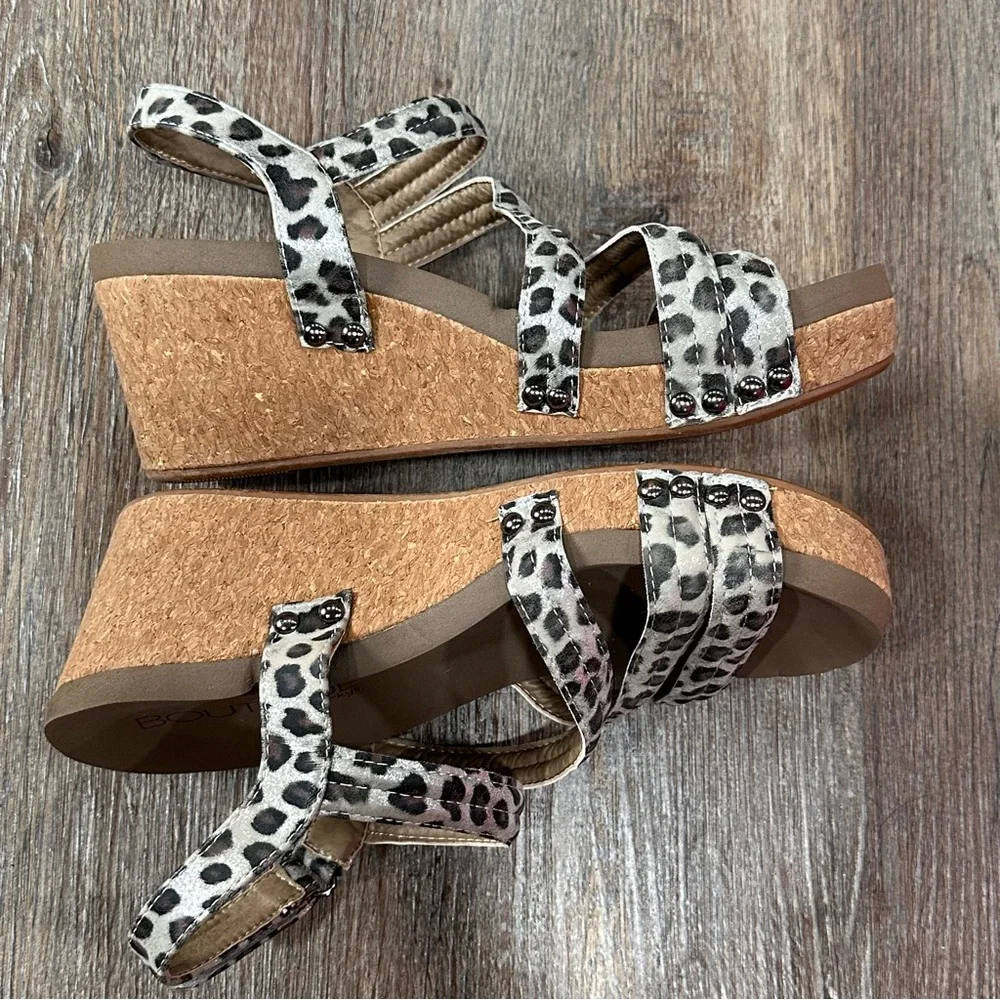Boutique by Corkys Animal Print Wedge Sandals 8 - Picture 3 of 6